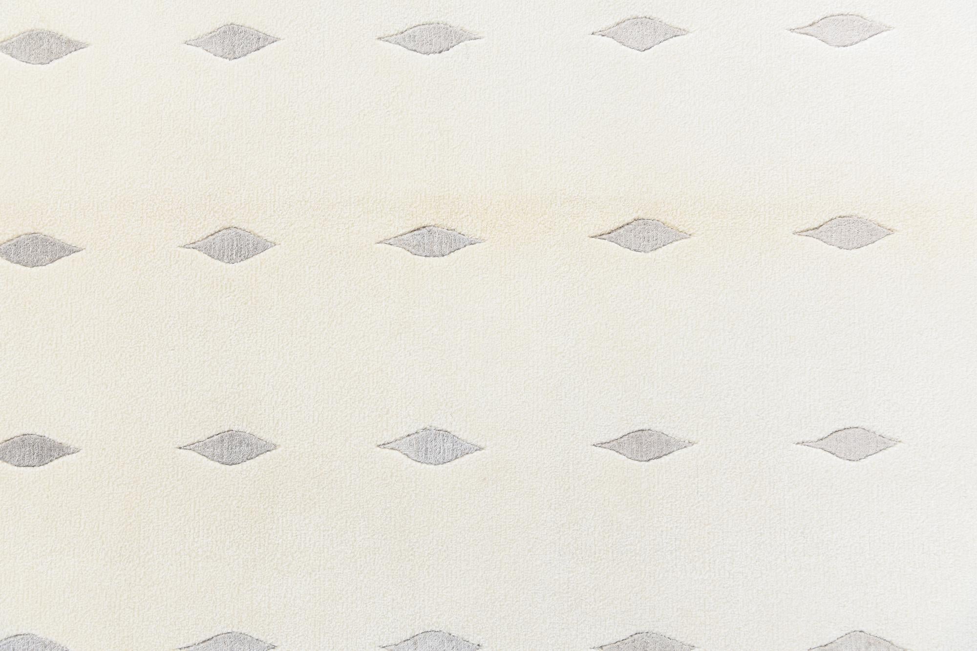 5' 7 x 7' 10 Hand Knotted Darya Rug