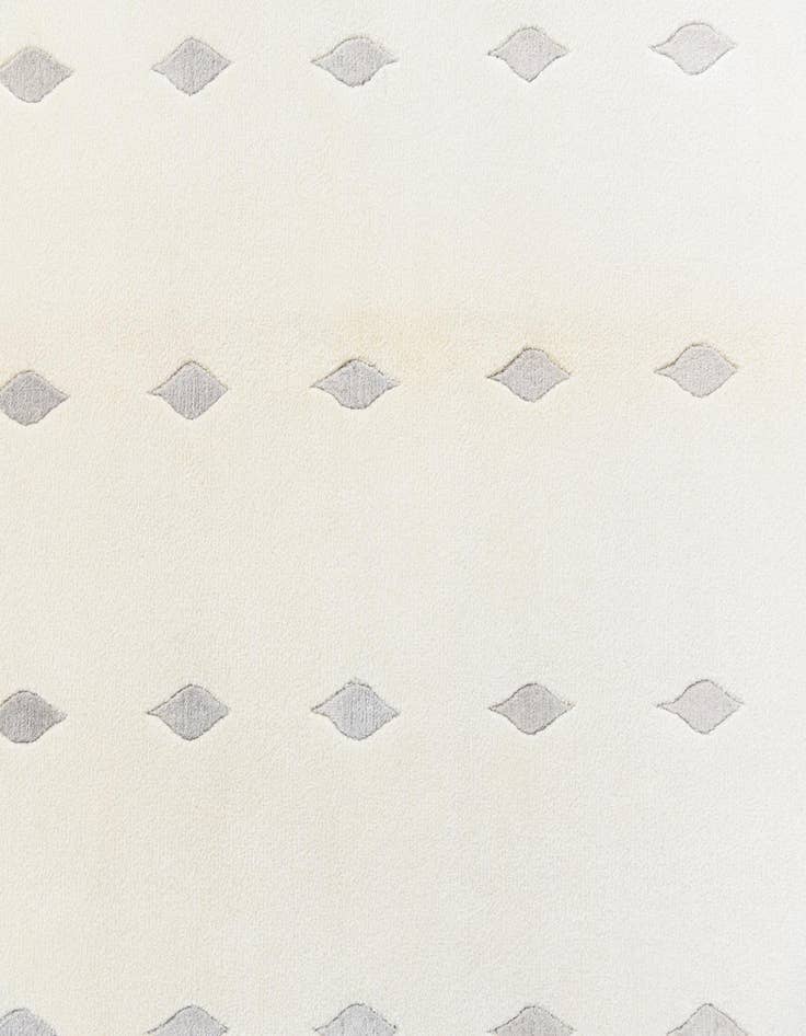 Detail image of 5' 7 x 7' 10  Hand Knotted Darya Rug