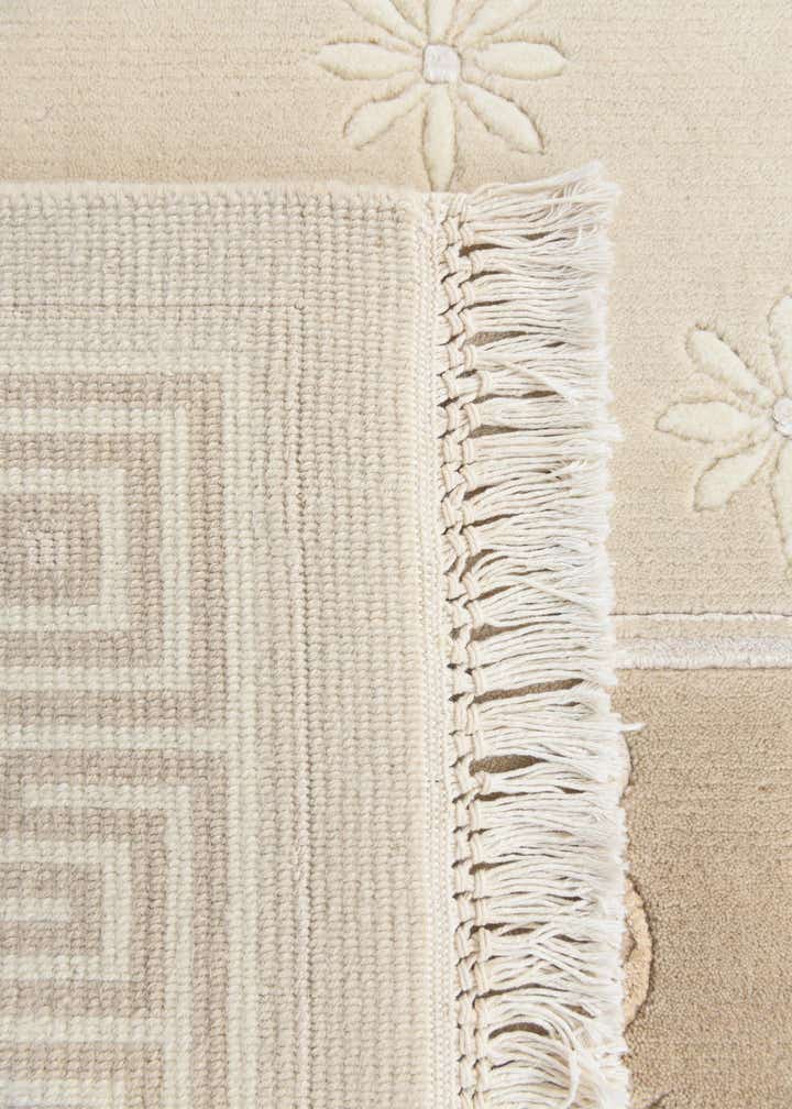 5' 7 x 7' 10 Hand Knotted Darya Rug