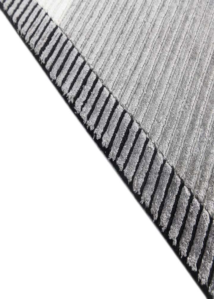 5' 6 x 7' 9 Hand Knotted Darya Wool Rug