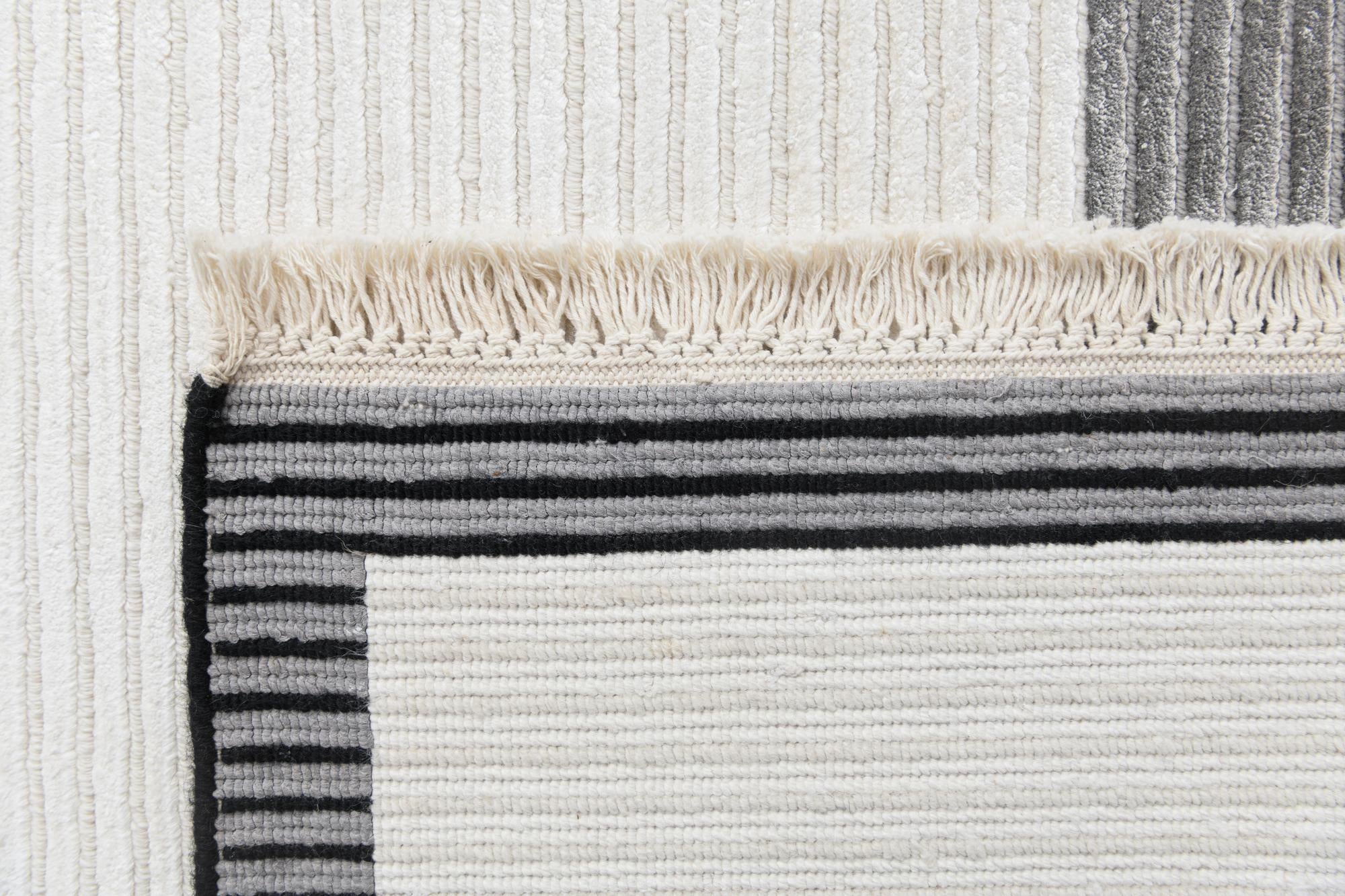 5' 6 x 7' 9 Hand Knotted Darya Wool Rug