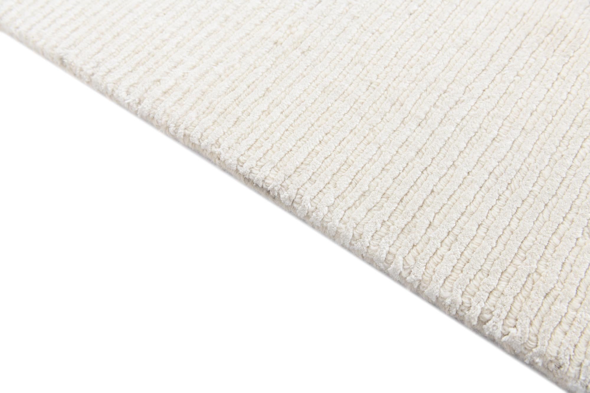 5' 11 x 9' Hand Knotted Darya Wool Rug