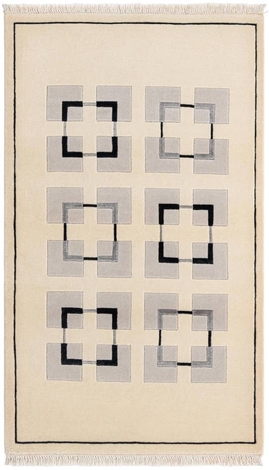Detail image of 2' 11 x 5' Hand Knotted Darya Rug