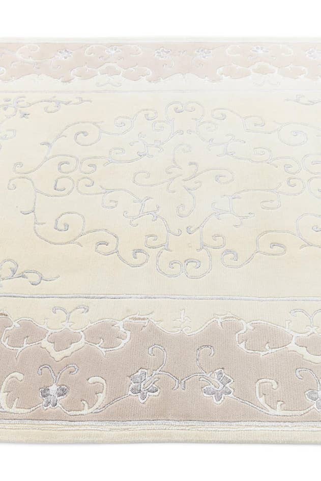 Detail image of 4' 11 x 6' 10 Darya Rug