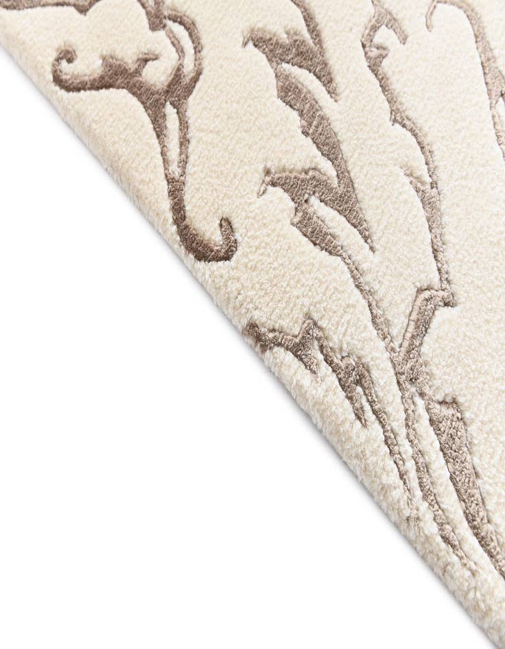 Detail image of 5' 1 x 6' 8 Darya Rug