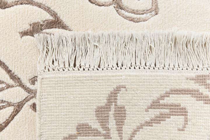5' 1 x 6' 8 Darya Rug