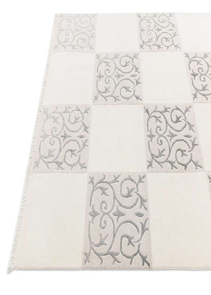 5' 7 x 7' 11 Darya Rug
