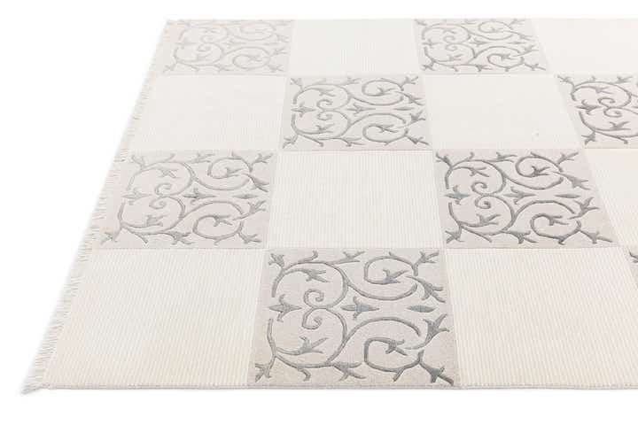 5' 7 x 7' 11 Darya Rug