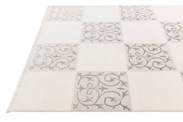 Detail image of 5' 7 x 7' 11 Darya Rug