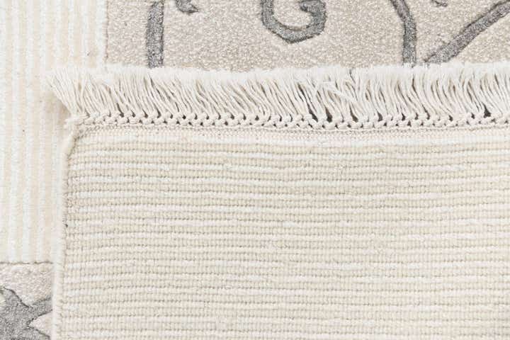 5' 7 x 7' 11 Darya Rug