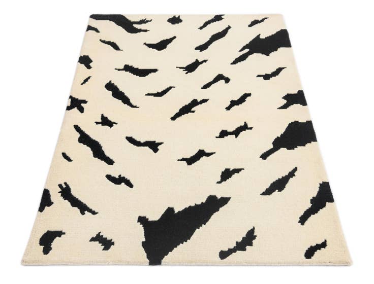 Detail image of 3' x 4' 8 Hand Knotted Darya Wool Rug