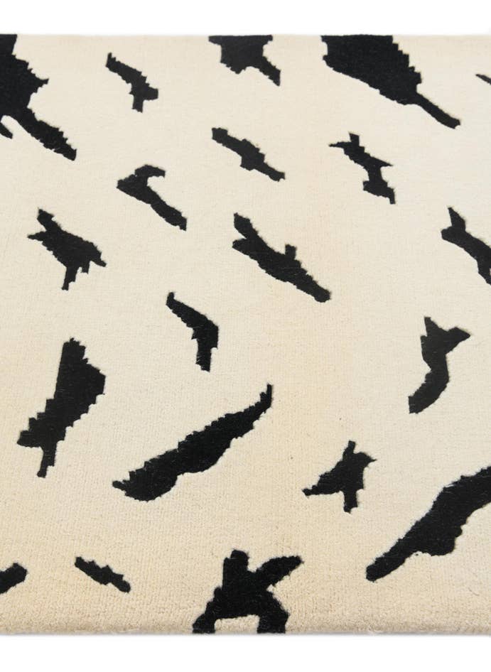 Detail image of 3' x 4' 8 Hand Knotted Darya Wool Rug