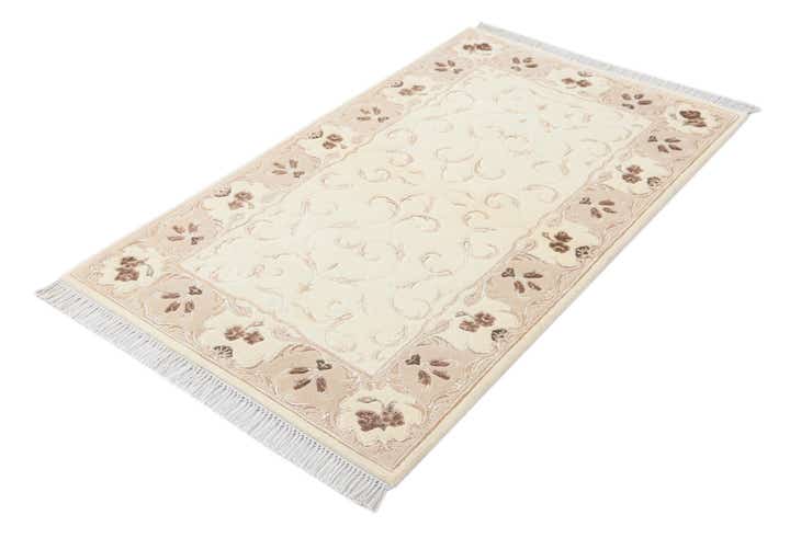 2' 8 x 4' 11 Hand Knotted Darya Wool Rug