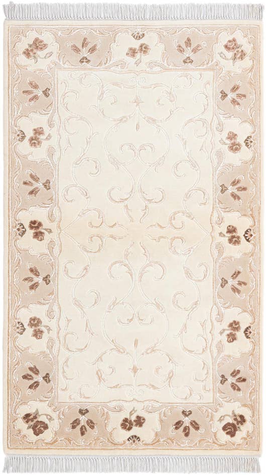 Detail image of 2' 8 x 4' 11 Hand Knotted Darya Wool Rug