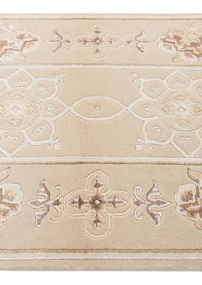 Detail image of 2' 8 x 4' 10 Hand Knotted Darya Wool Rug