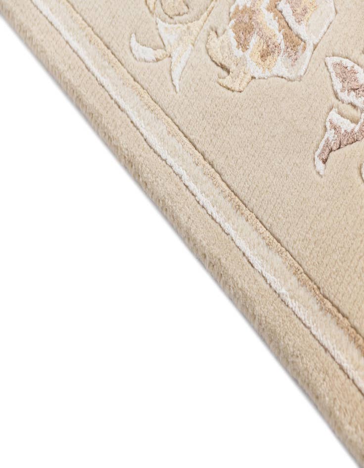 Detail image of 2' 8 x 4' 10 Hand Knotted Darya Wool Rug