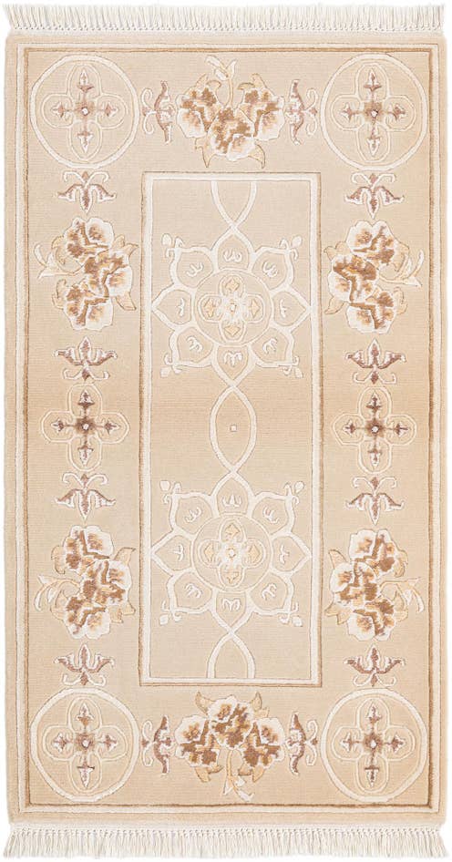Detail image of 2' 8 x 4' 10 Hand Knotted Darya Wool Rug