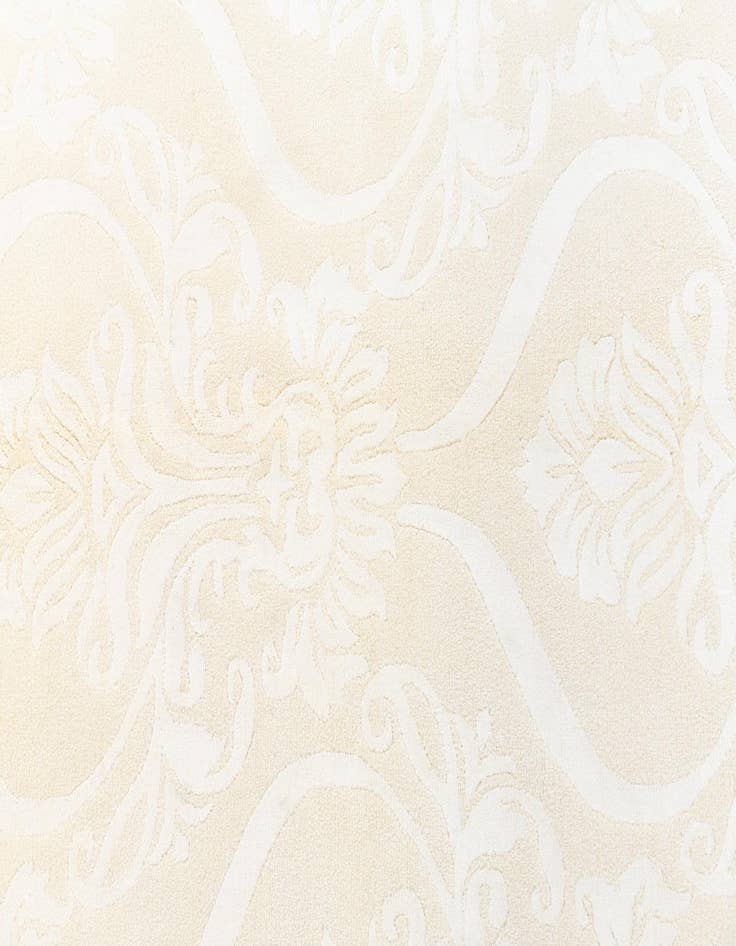 Detail image of 4' 1 x 6' Darya Rug