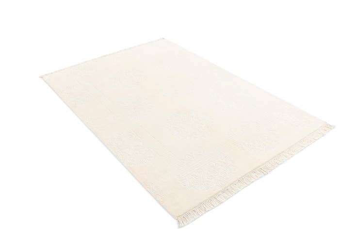 Detail image of 4' x 5' 11 Darya Rug