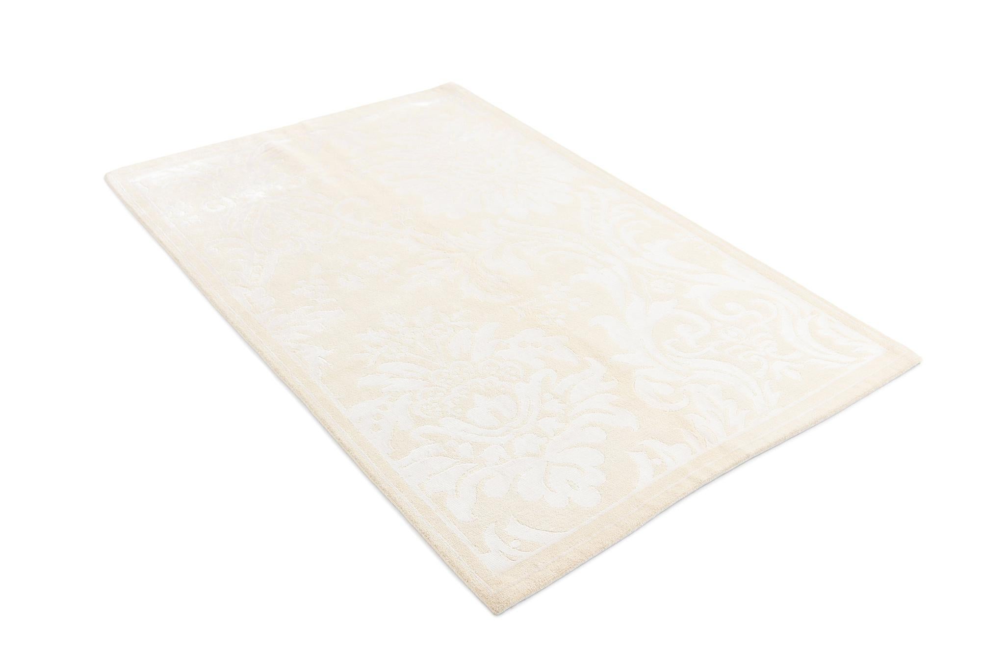 4' x 6' 1 Darya Rug