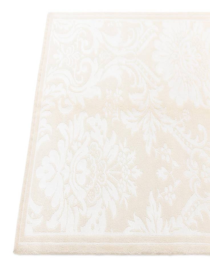 Detail image of 4' 2 x 6' Darya Rug