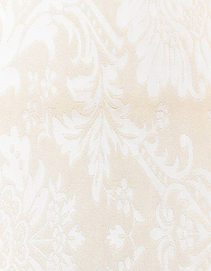 Detail image of 4' 2 x 6' Darya Rug