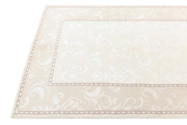 Detail image of 4' 1 x 5' 11 Darya Rug