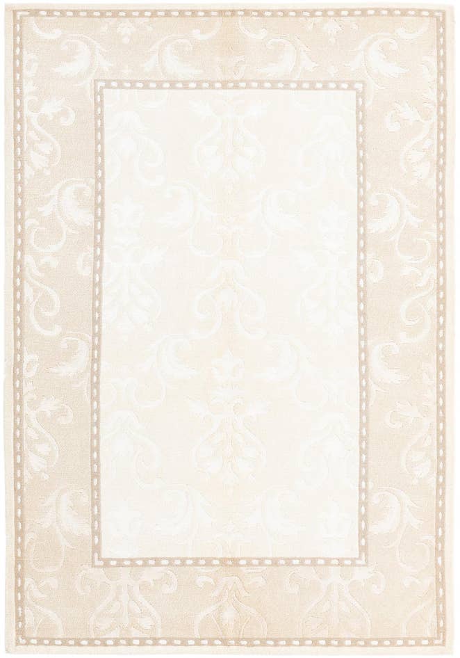Detail image of 4' 1 x 5' 11 Darya Rug