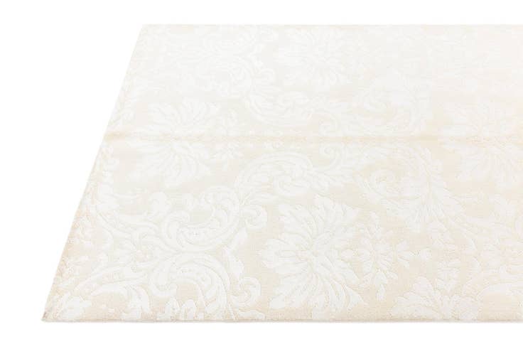 Detail image of 4' 2 x 6' 1 Darya Rug