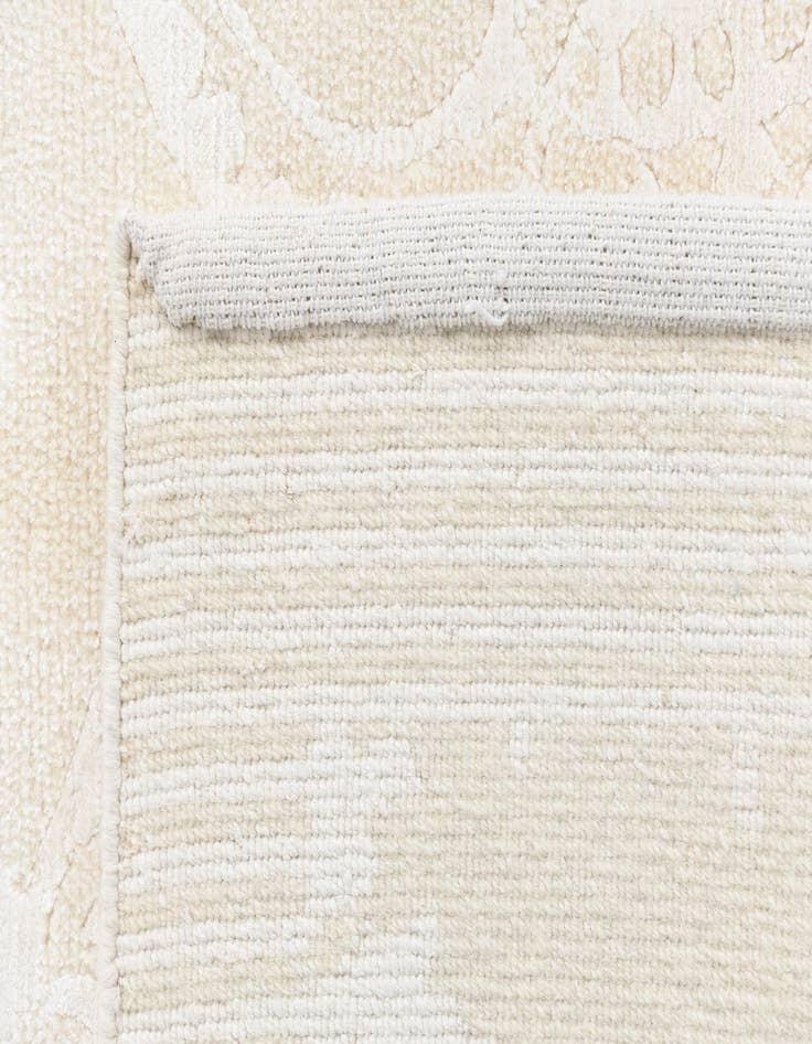 Detail image of 4' x 6' Darya Rug