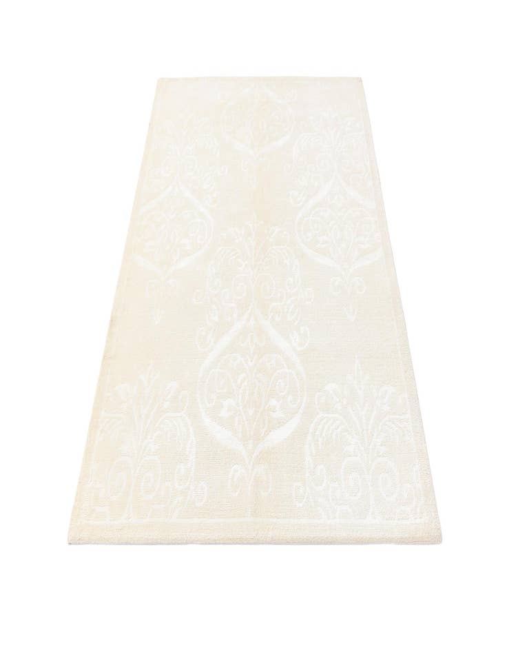 Detail image of 4' 2 x 5' 11 Darya Rug