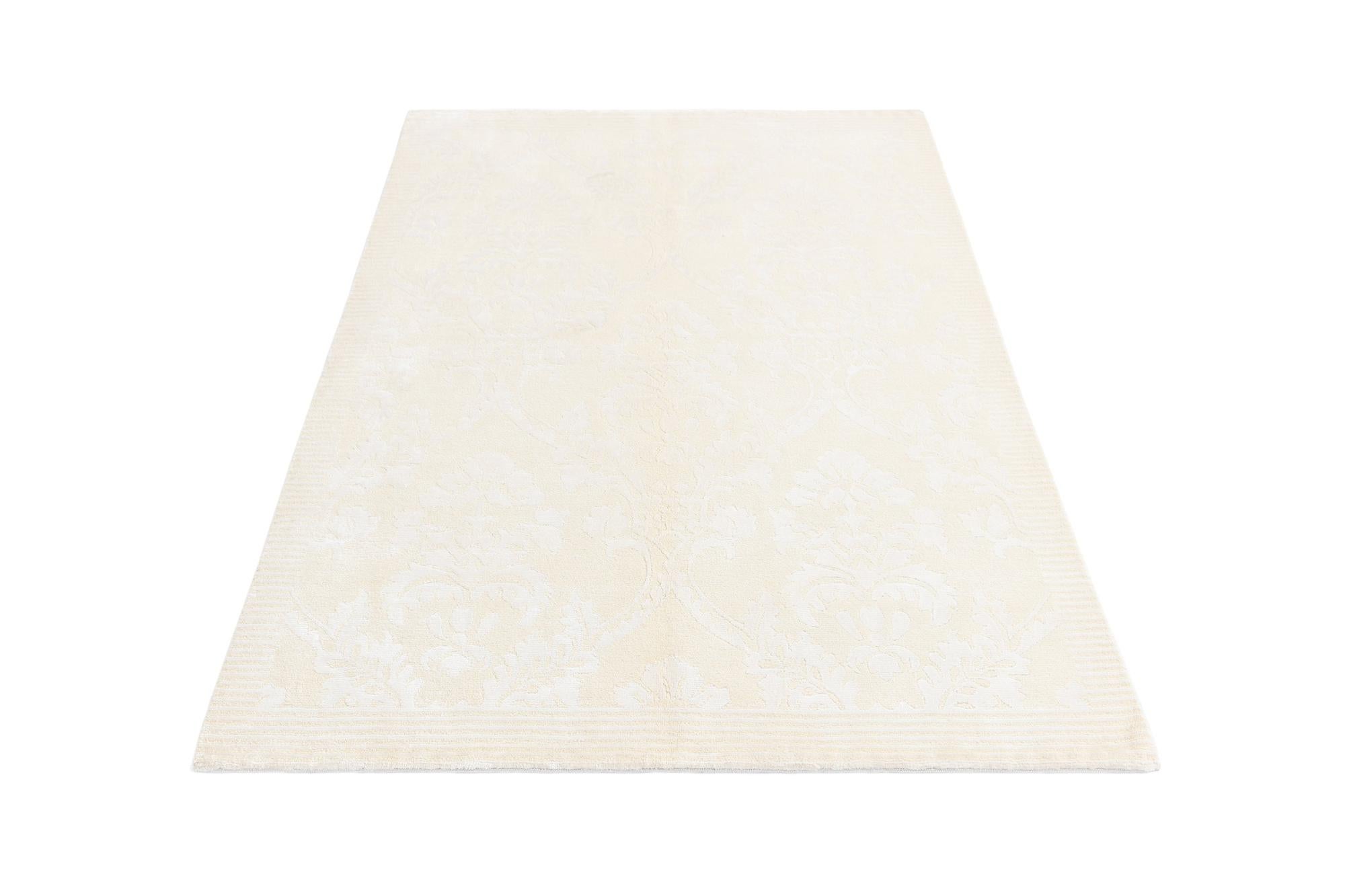 4' x 6' Darya Rug