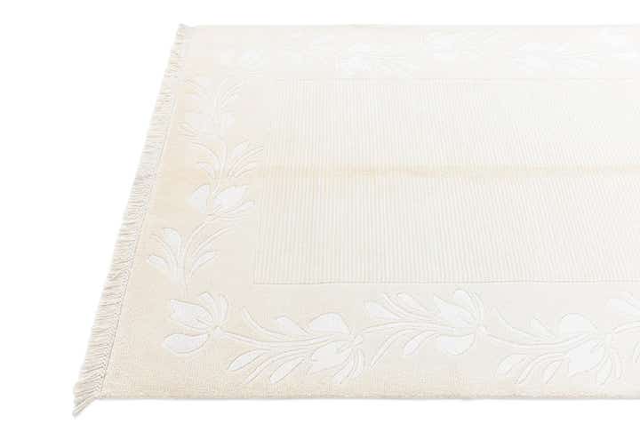 3' 11 x 6' Darya Rug