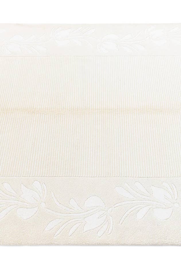 Detail image of 3' 11 x 6' Darya Rug