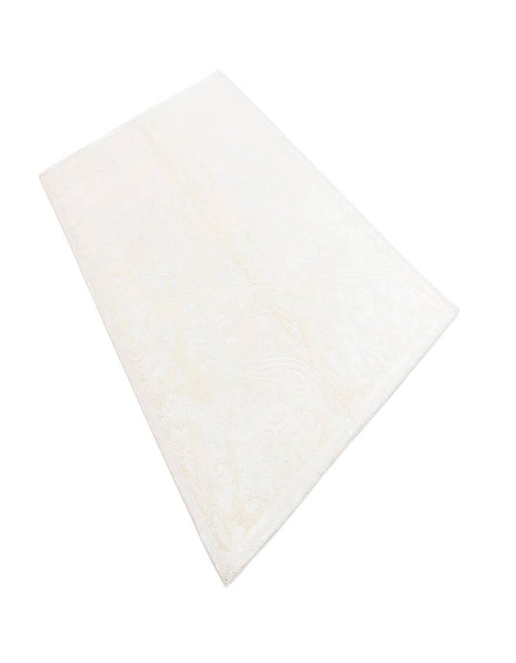 Detail image of 4' 1 x 6' Darya Rug