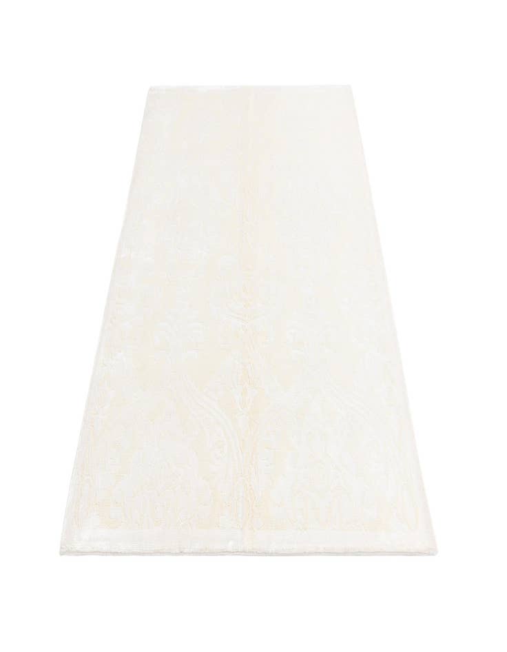 Detail image of 4' 1 x 6' Darya Rug