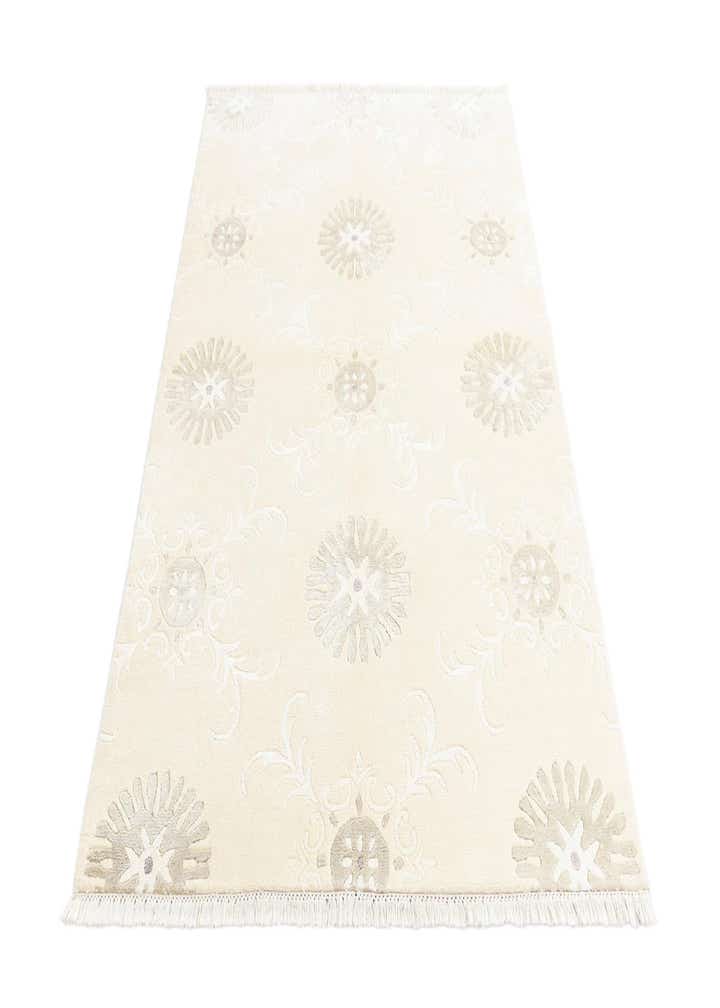 3' 10 x 6' Darya Rug