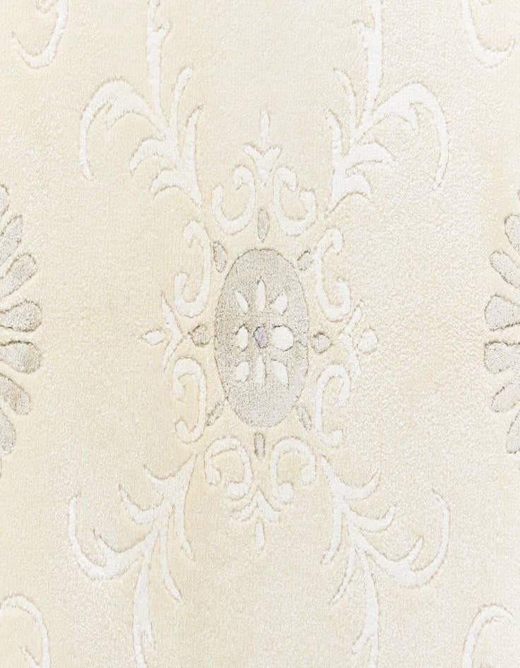 Detail image of 3' 10 x 6' Darya Rug