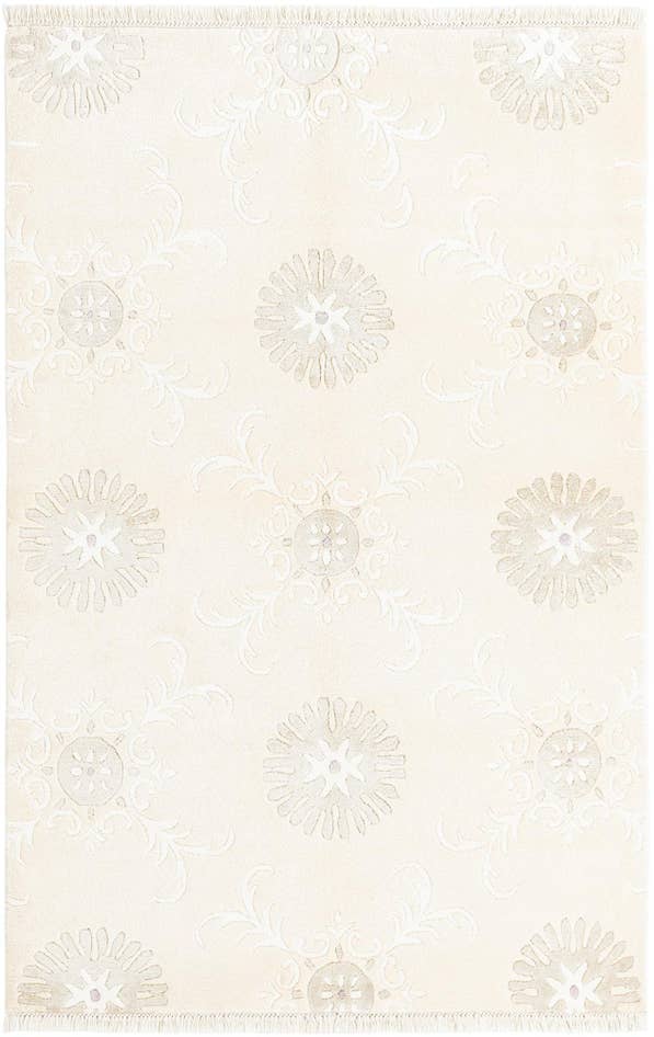 Detail image of 3' 10 x 6' Darya Rug