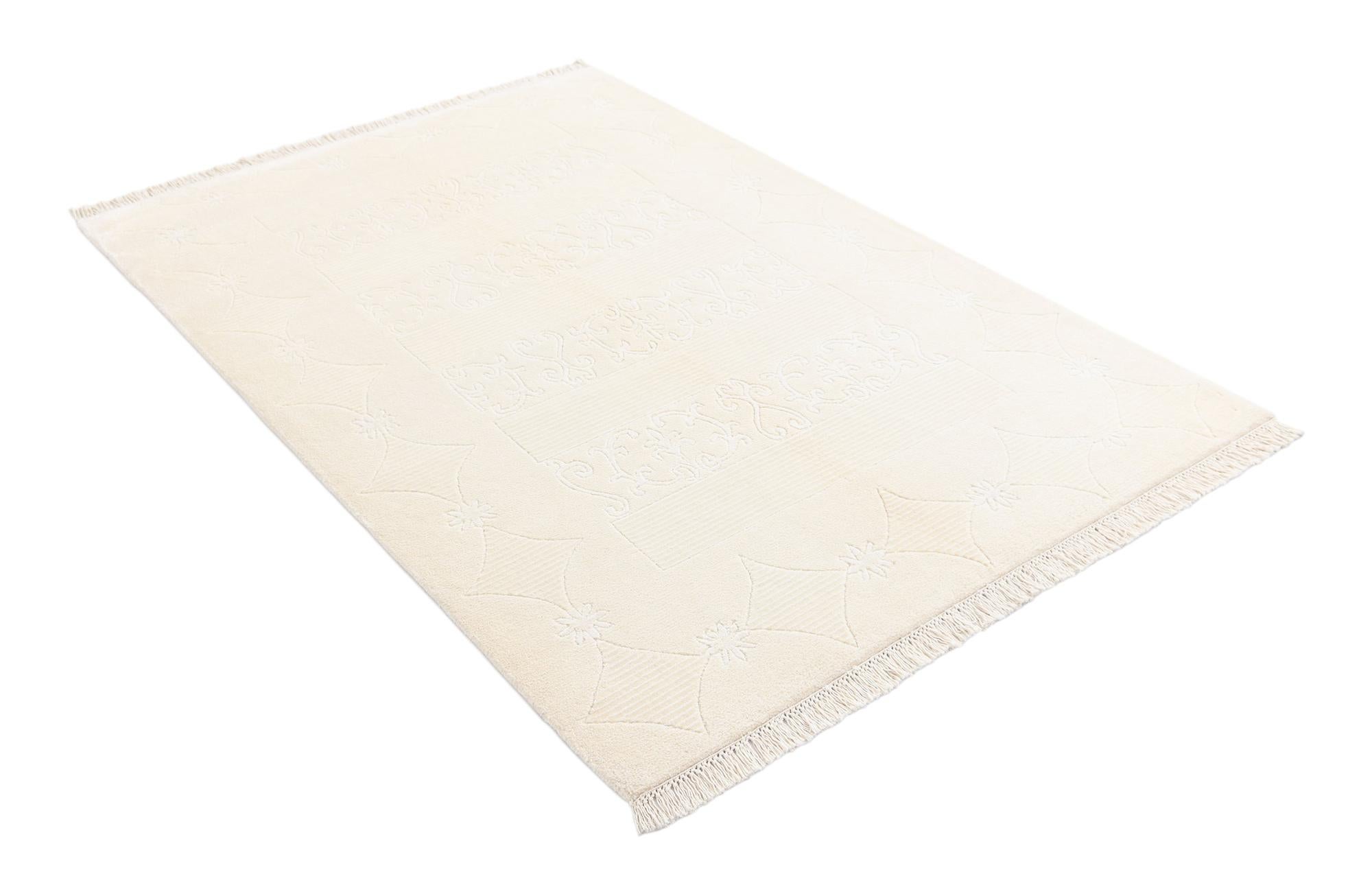 4' x 6' 1 Darya Rug