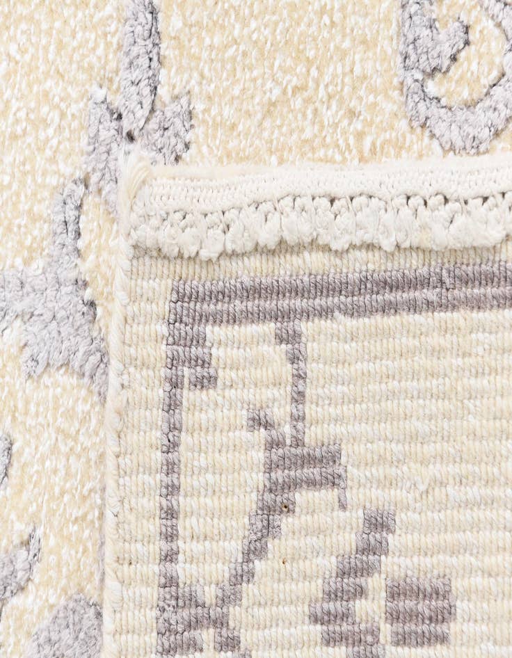 Detail image of 4' x 6' 2 Darya Rug