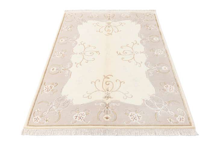 4' x 6' 1 Darya Rug
