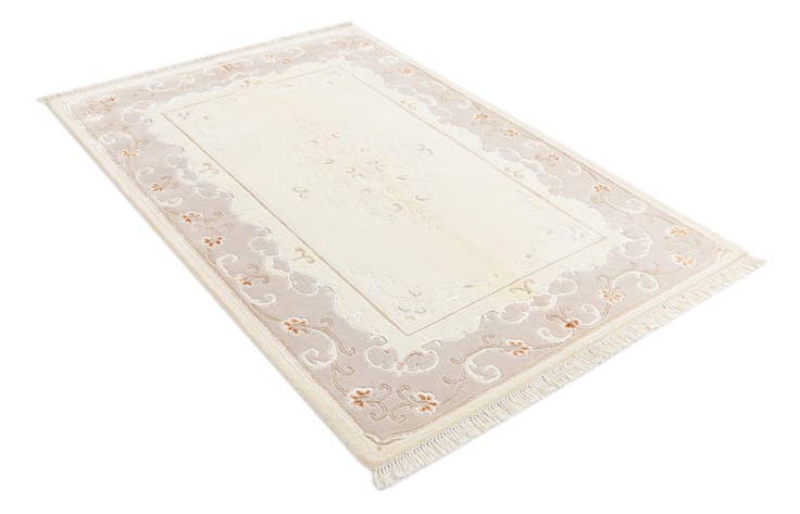 Detail image of 4' 2 x 6' 3 Darya Rug