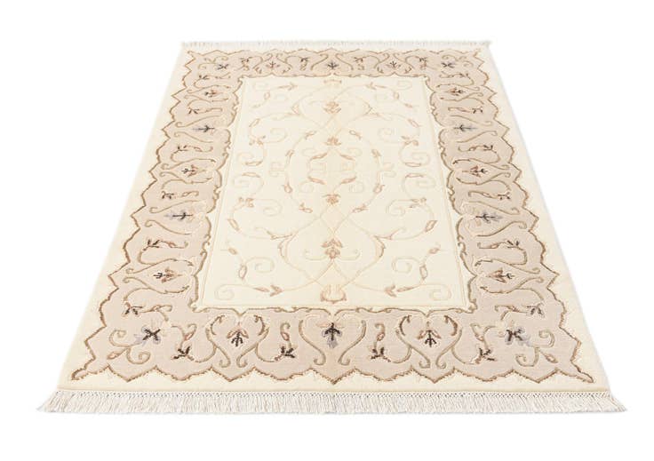 Detail image of 4' x 5' 10 Darya Rug