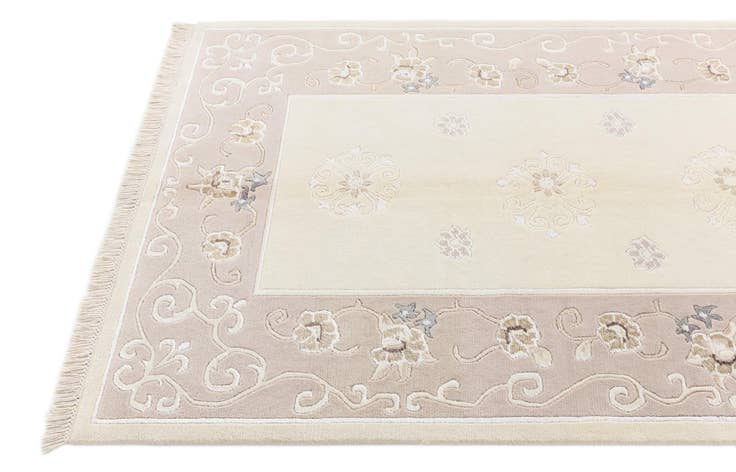 Detail image of 4' x 6' Darya Rug