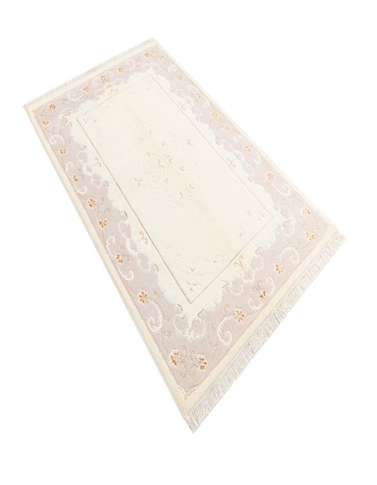 Detail image of 3' 11 x 6' 3 Darya Rug