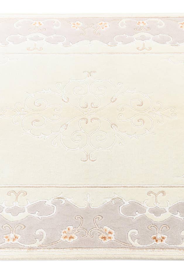 Detail image of 3' 11 x 6' 3 Darya Rug