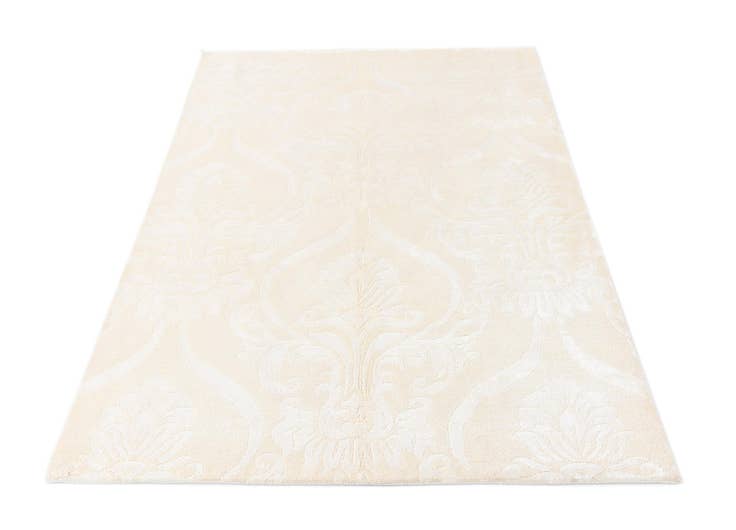 Detail image of 4' x 6' Darya Rug