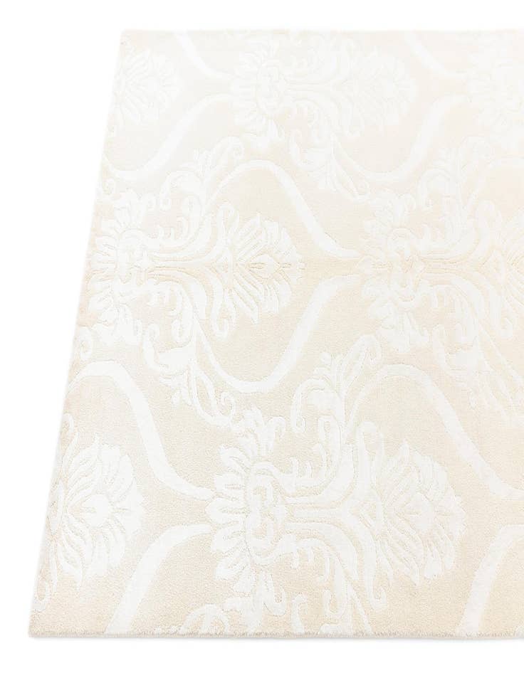 Detail image of 4' x 6' Darya Rug