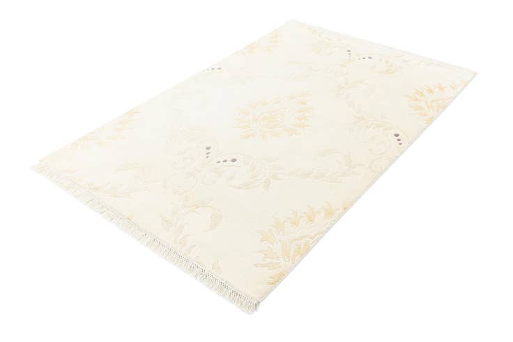 Detail image of 4' x 6' Darya Rug